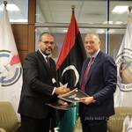 توقيع عقد إنشاء مصفاة الجنوب بين زلاّف ليبيا و”يو أو بي” الأمريكية
